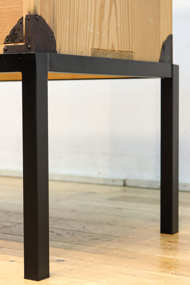 七宝組子が可愛らしいアイアンフレーム付き枕箪笥　BB3094