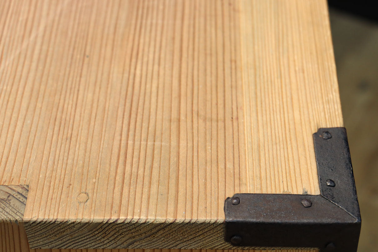 七宝組子が可愛らしいアイアンフレーム付き枕箪笥　BB3094