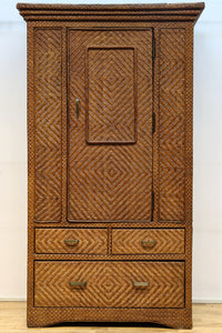 珍品!! 味わい深い網代編みの衣裳箪笥　BB3101