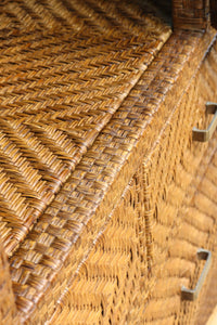 珍品!! 味わい深い網代編みの衣裳箪笥　BB3101