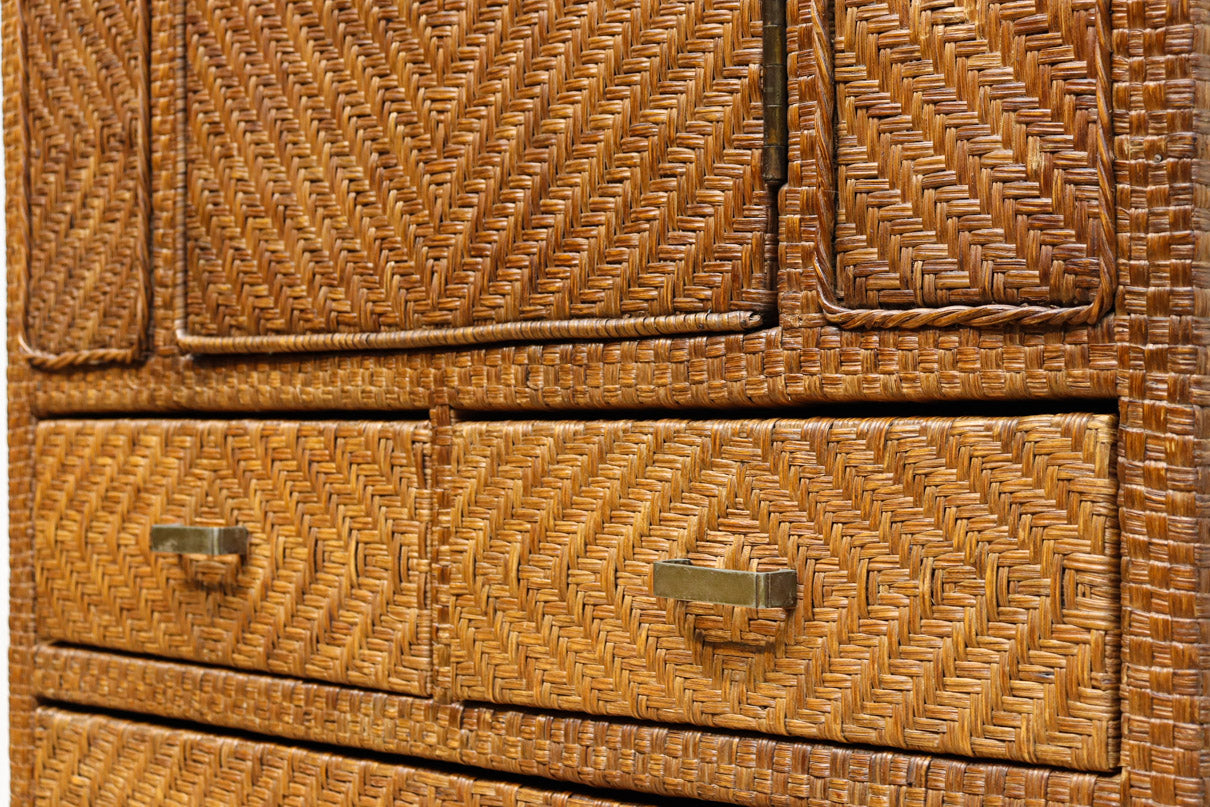 珍品!! 味わい深い網代編みの衣裳箪笥　BB3101