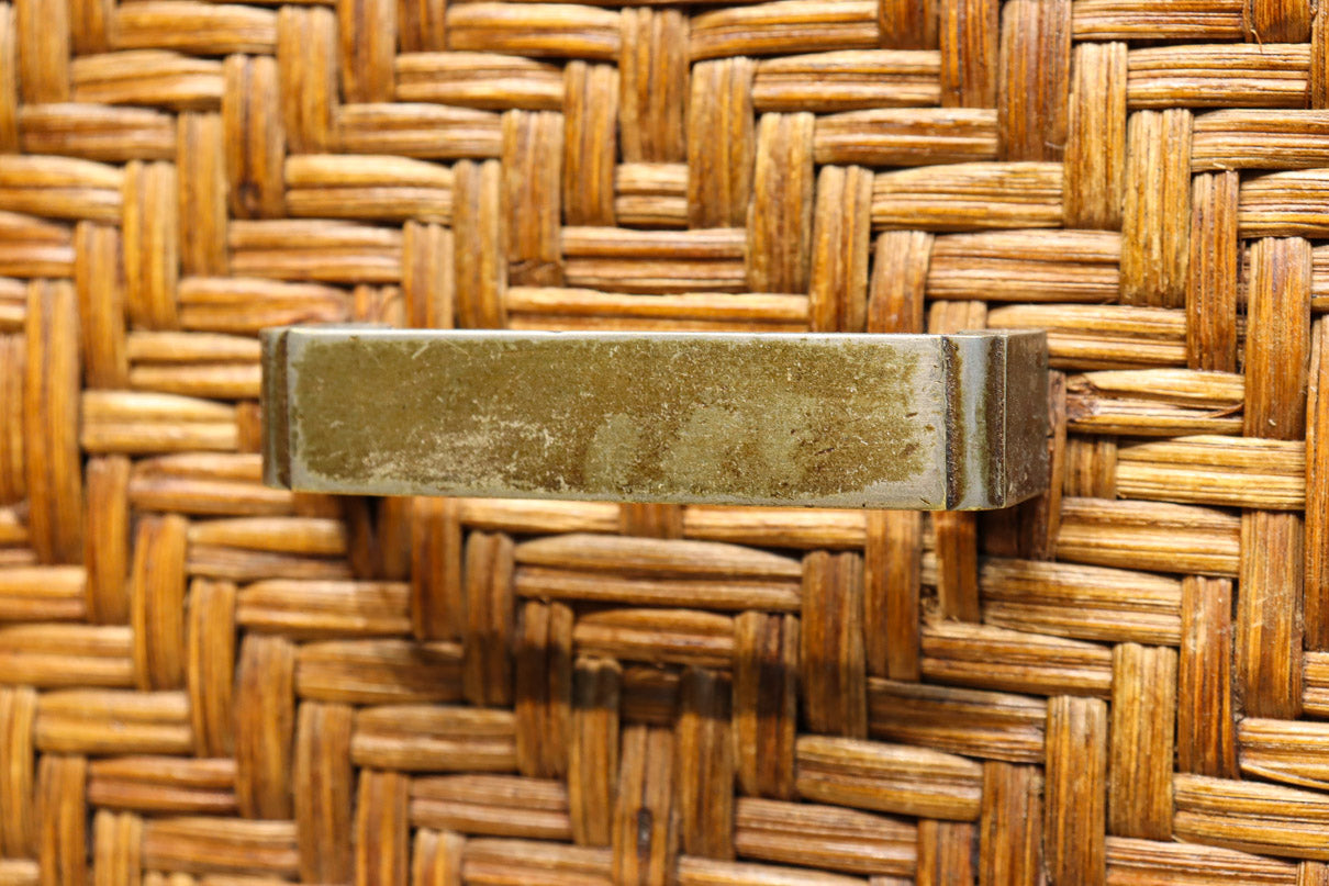 珍品!! 味わい深い網代編みの衣裳箪笥　BB3101