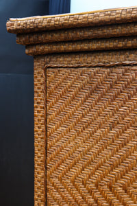 珍品!! 味わい深い網代編みの衣裳箪笥　BB3101