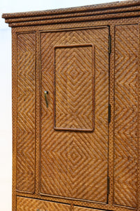 珍品!! 味わい深い網代編みの衣裳箪笥　BB3101