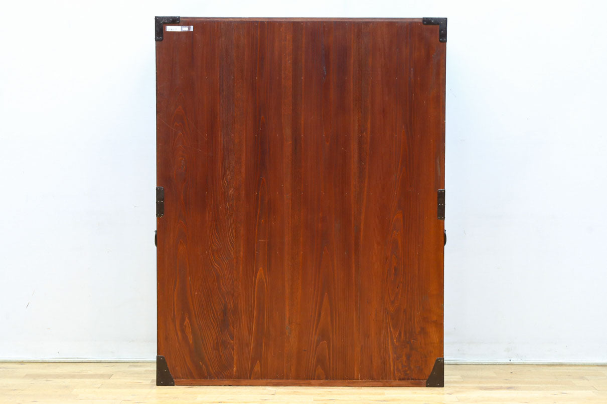 引き出し内部にまで黒漆を施した上質な庄内収納箪笥　BB3113