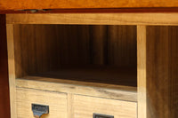 国産ステンドグラスが煌めく魅力的な造りのライティングビューロー　BB3114