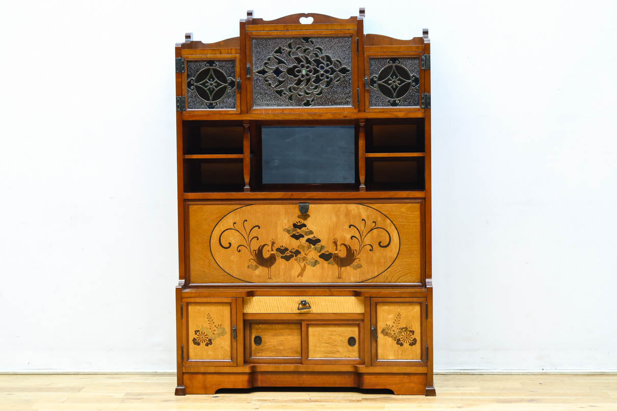 国産ステンドグラスが煌めく魅力的な造りのライティングビューロー　BB3114