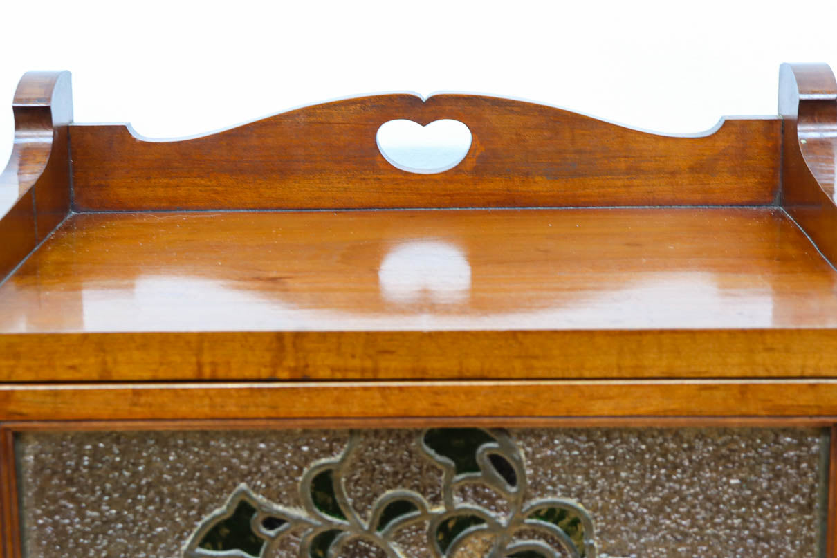 国産ステンドグラスが煌めく魅力的な造りのライティングビューロー　BB3114