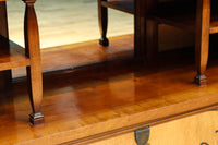 国産ステンドグラスが煌めく魅力的な造りのライティングビューロー　BB3114