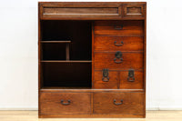 歴史ある味わい深いふすま絵の飛騨地方茶箪笥　BB3116