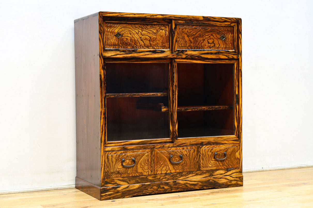 美しいけやきと黒柿杢目の風情溢れる極上茶箪笥　BB3117