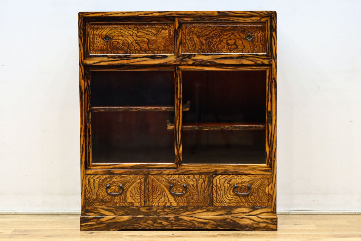 美しいけやきと黒柿杢目の風情溢れる極上茶箪笥　BB3117