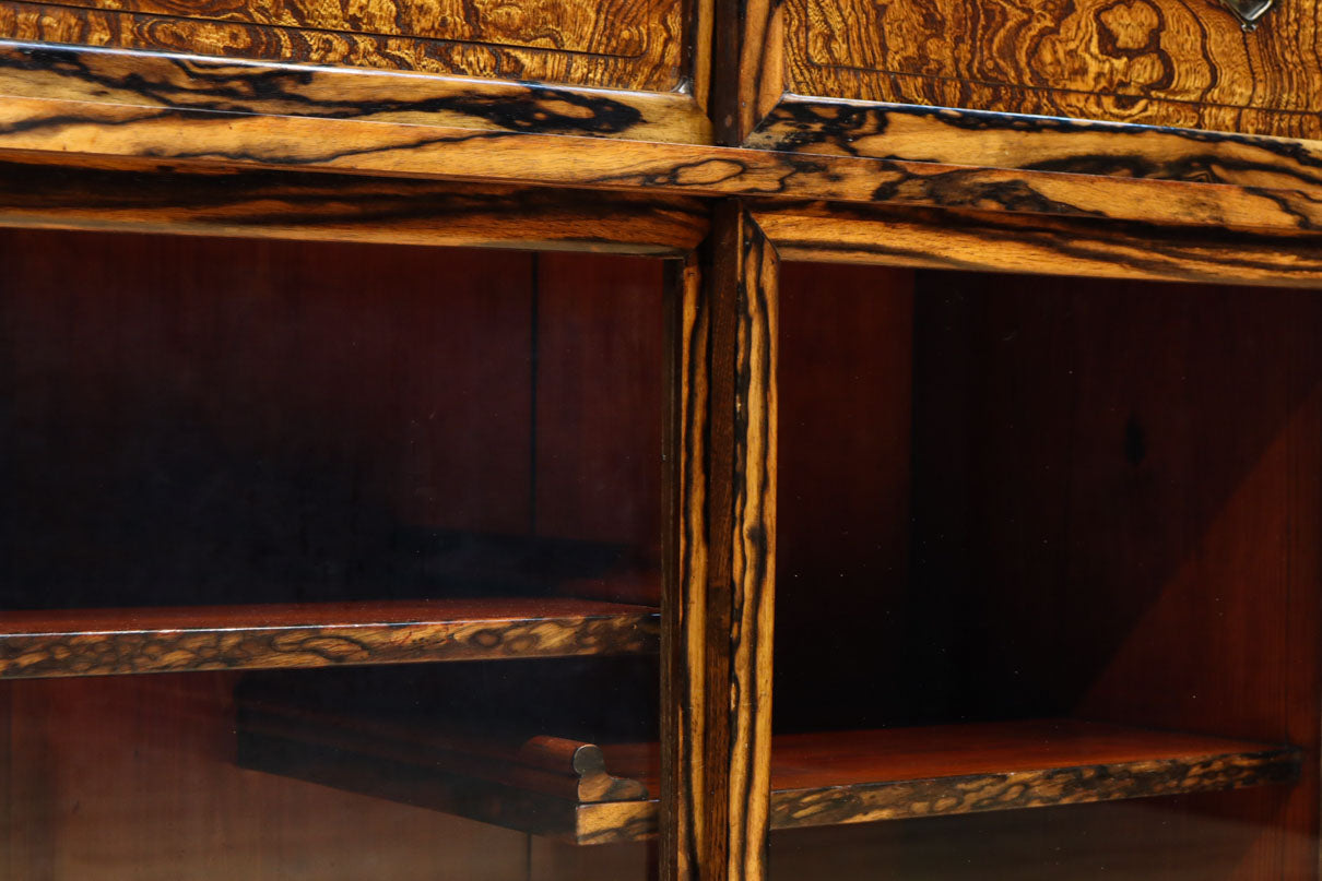 美しいけやきと黒柿杢目の風情溢れる極上茶箪笥　BB3117