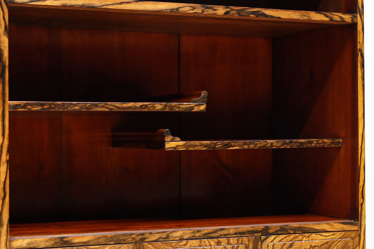 美しいけやきと黒柿杢目の風情溢れる極上茶箪笥　BB3117