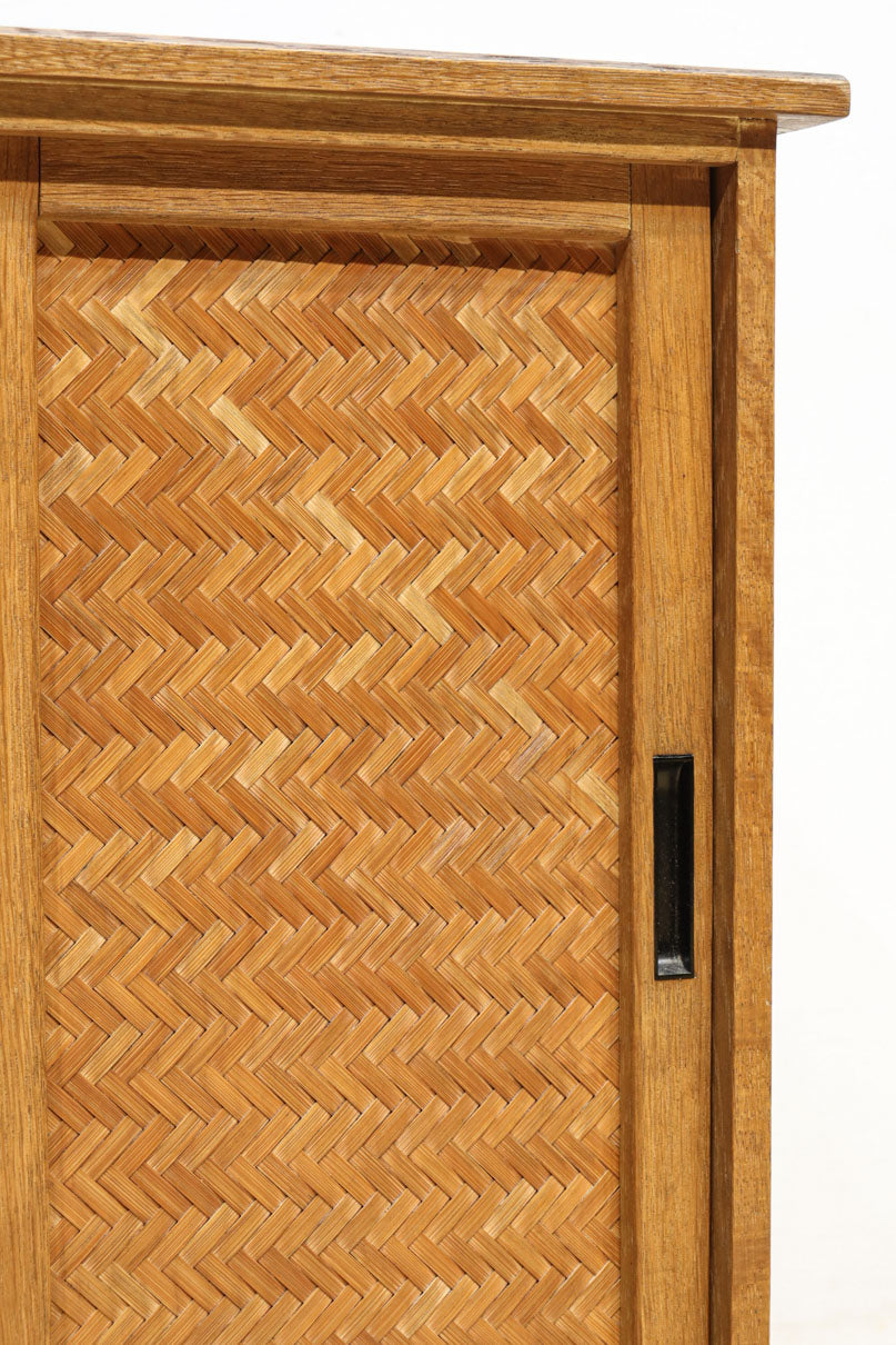 極上全面タモ材‼ 木地色の優しい風合いをした網代戸の小箪笥　BB3122