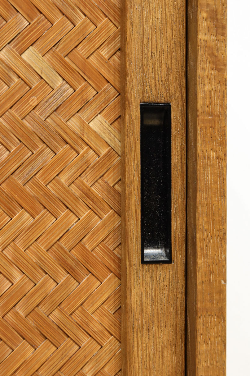 極上全面タモ材‼ 木地色の優しい風合いをした網代戸の小箪笥　BB3122