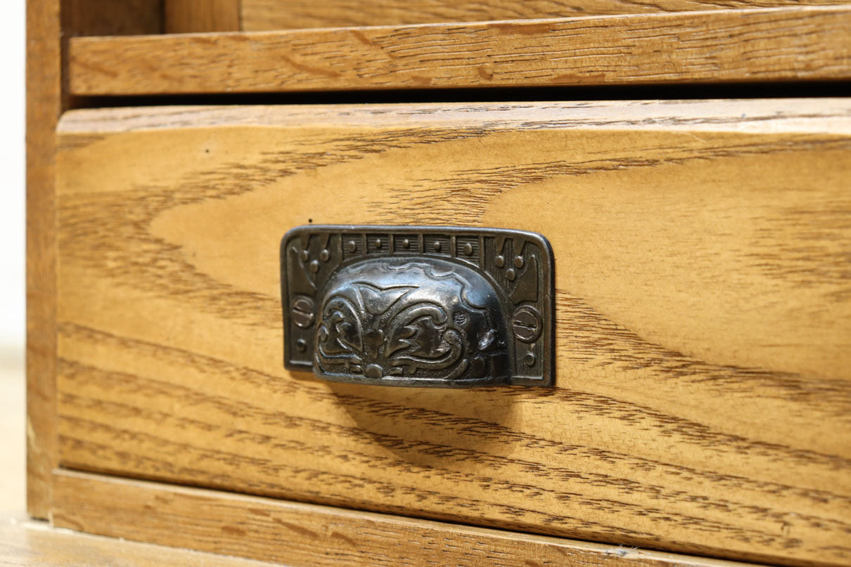 極上全面タモ材‼ 木地色の優しい風合いをした網代戸の小箪笥　BB3122