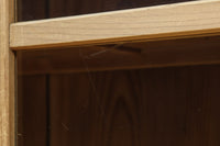 ゆらゆらガラスが引き立つ上品な佇まいをした三段重ねのレトロガラスケース　BB3123