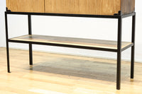 凛とした風格漂うアイアンフレーム付き総桐刀箪笥　BB3126