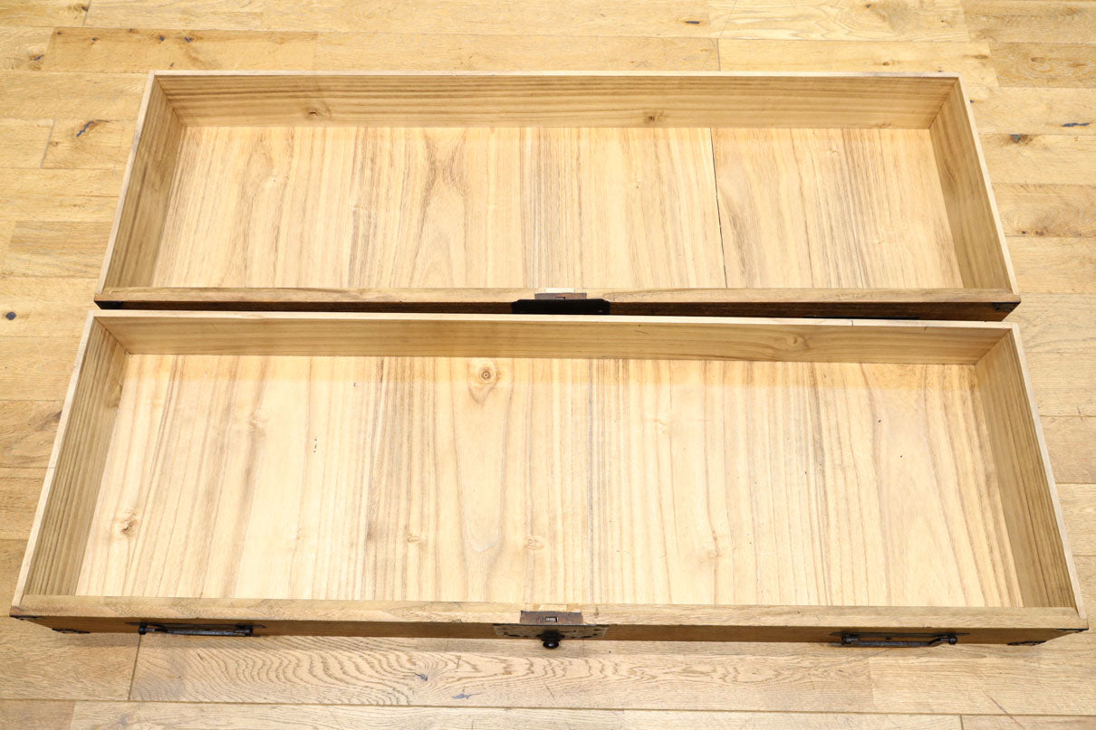 凛とした風格漂うアイアンフレーム付き総桐刀箪笥　BB3126