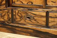 正面に黒柿、三方に欅を惜しみなく使用した高級感極上茶箪笥　BB3127