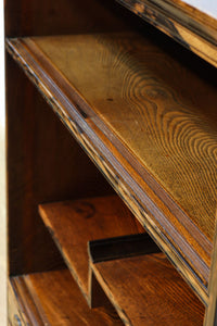 正面に黒柿、三方に欅を惜しみなく使用した高級感極上茶箪笥　BB3127