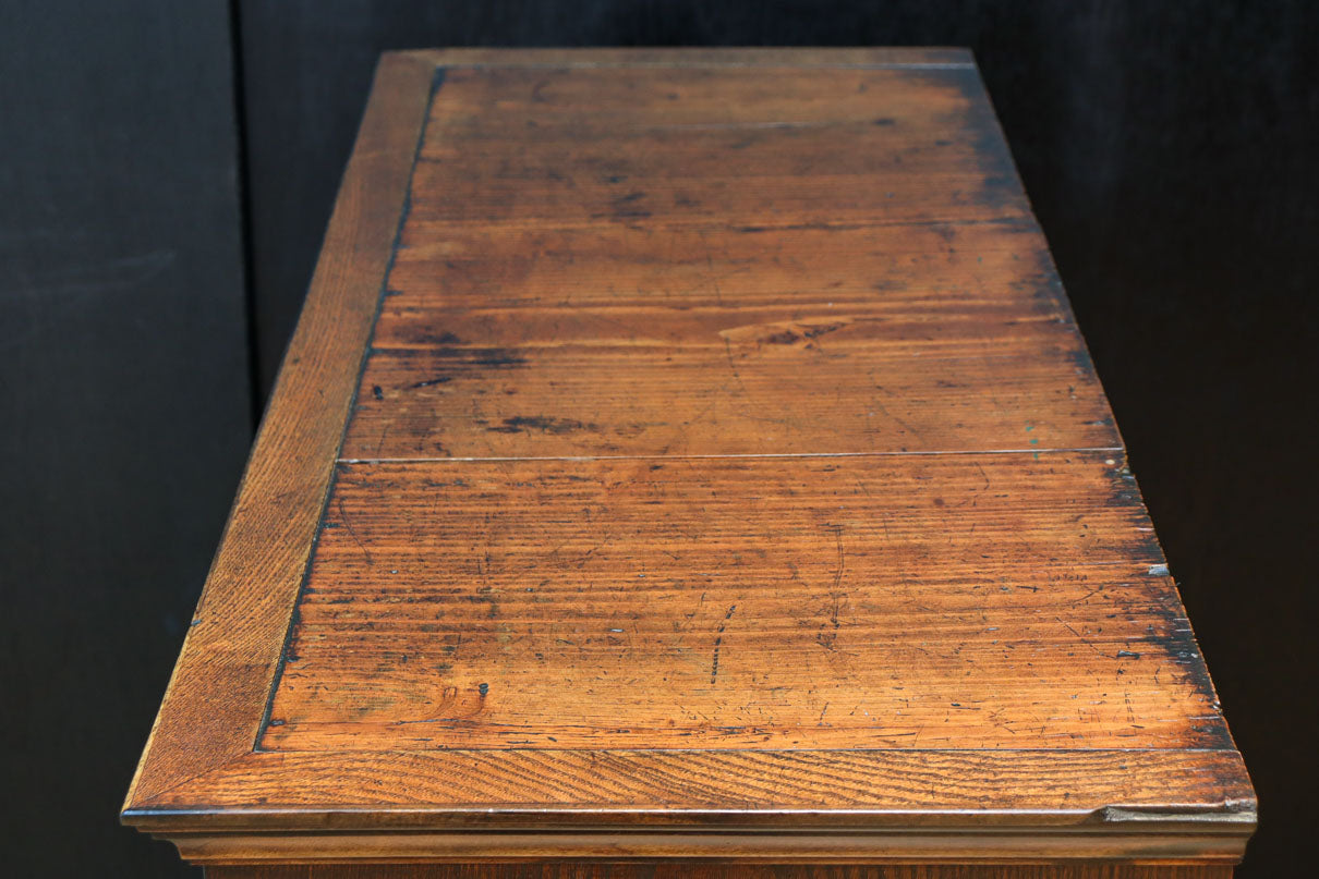 正面に黒柿、三方に欅を惜しみなく使用した高級感極上茶箪笥　BB3127