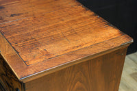 正面に黒柿、三方に欅を惜しみなく使用した高級感極上茶箪笥　BB3127