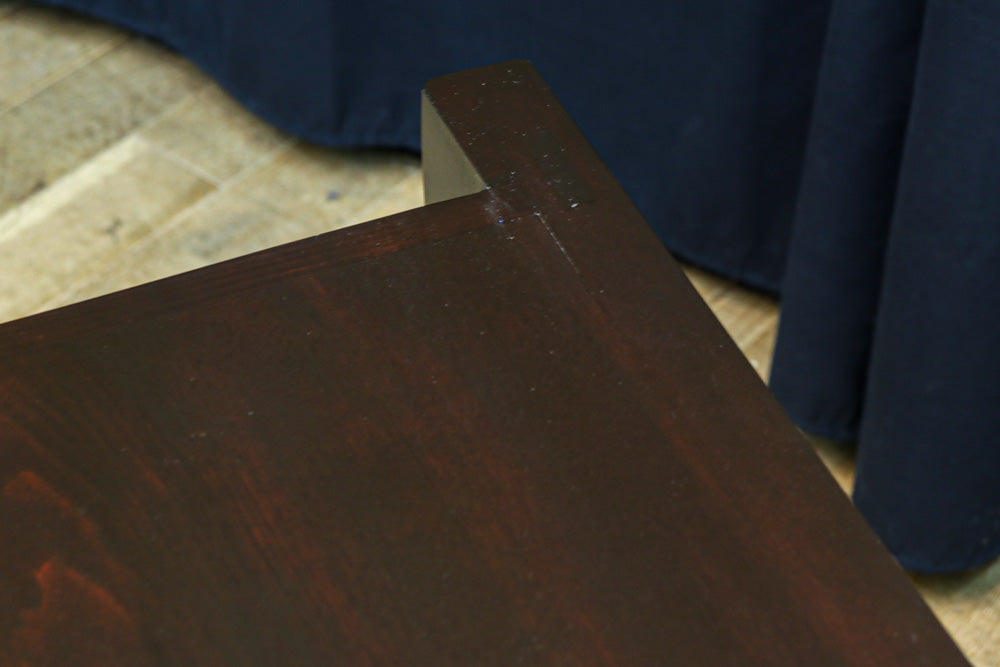 上品さが際立つみざら戸づくりの近江水屋箪笥　BB3132