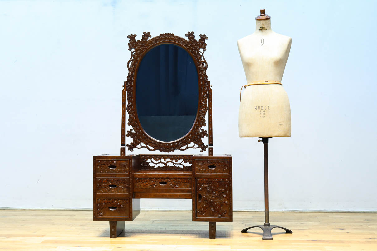 桜の彫刻模様で華やかな軽井沢彫鏡台　BB3145