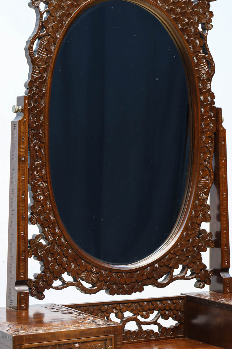 桜の彫刻模様で華やかな軽井沢彫鏡台　BB3145