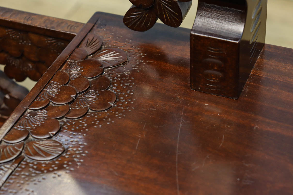 桜の彫刻模様で華やかな軽井沢彫鏡台　BB3145