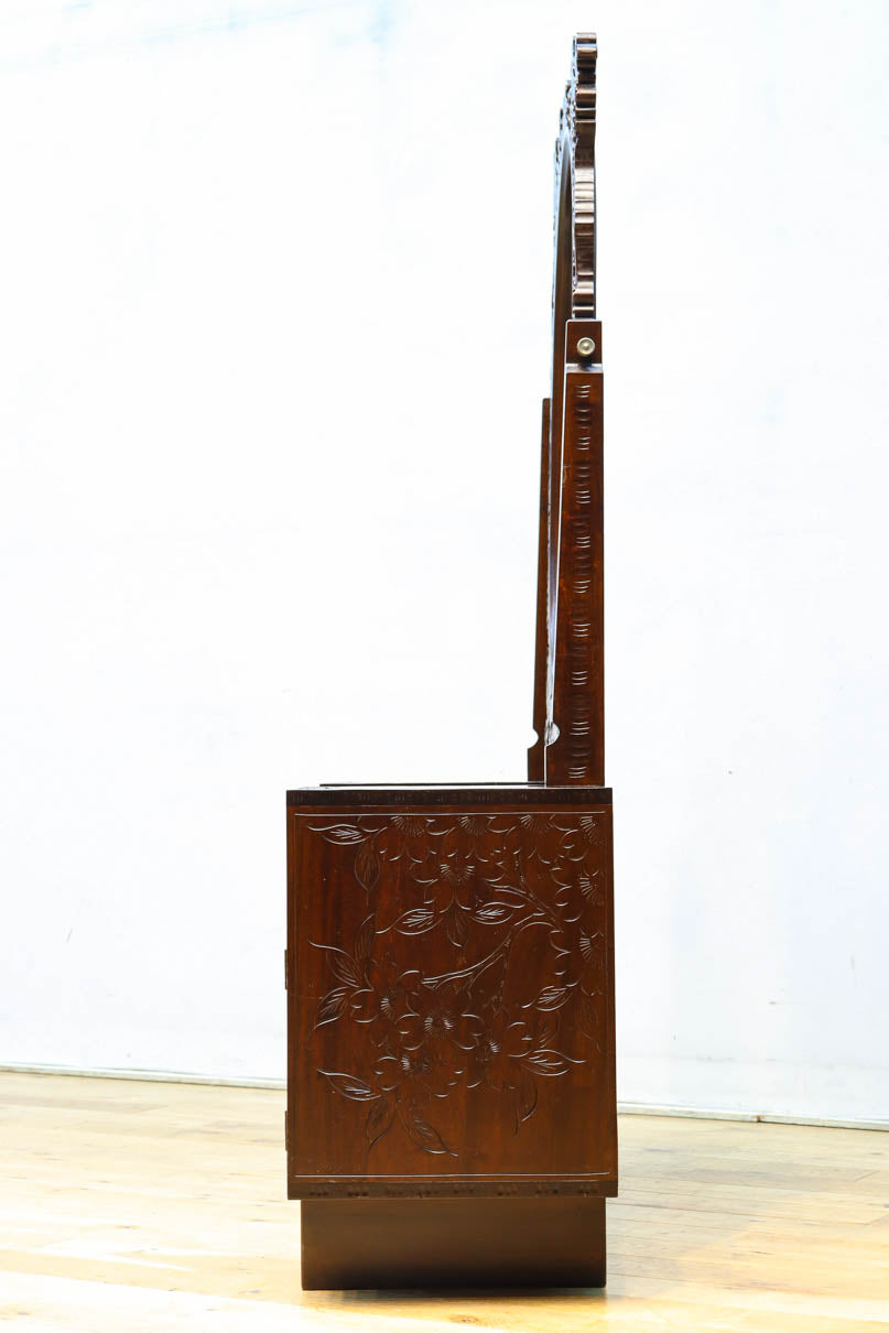 桜の彫刻模様で華やかな軽井沢彫鏡台　BB3145