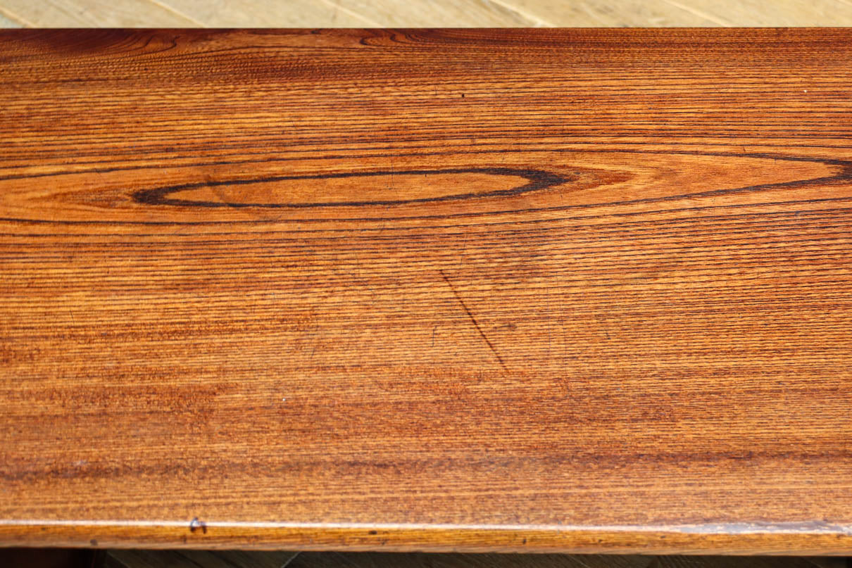 優美なけやき一枚板と印象的な脚作りで気品ある文机　BB3146