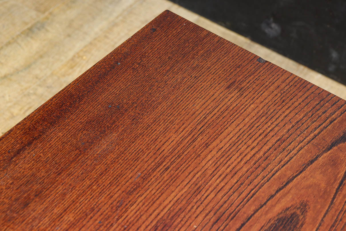 優美なけやき一枚板と印象的な脚作りで気品ある文机　BB3146