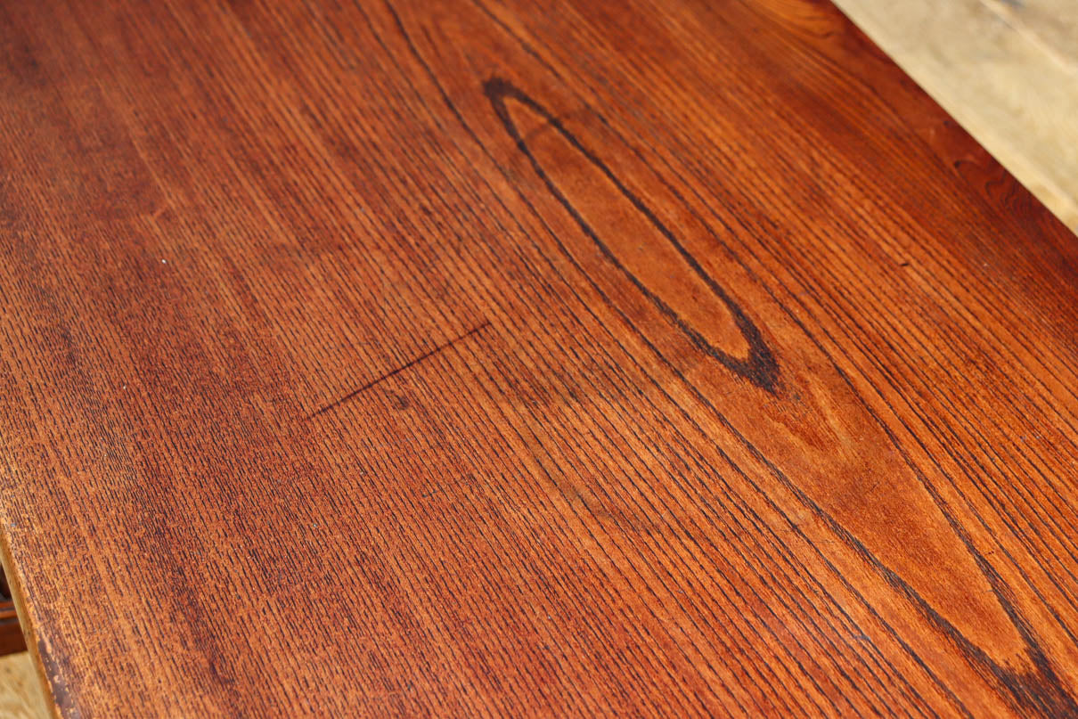 優美なけやき一枚板と印象的な脚作りで気品ある文机　BB3146