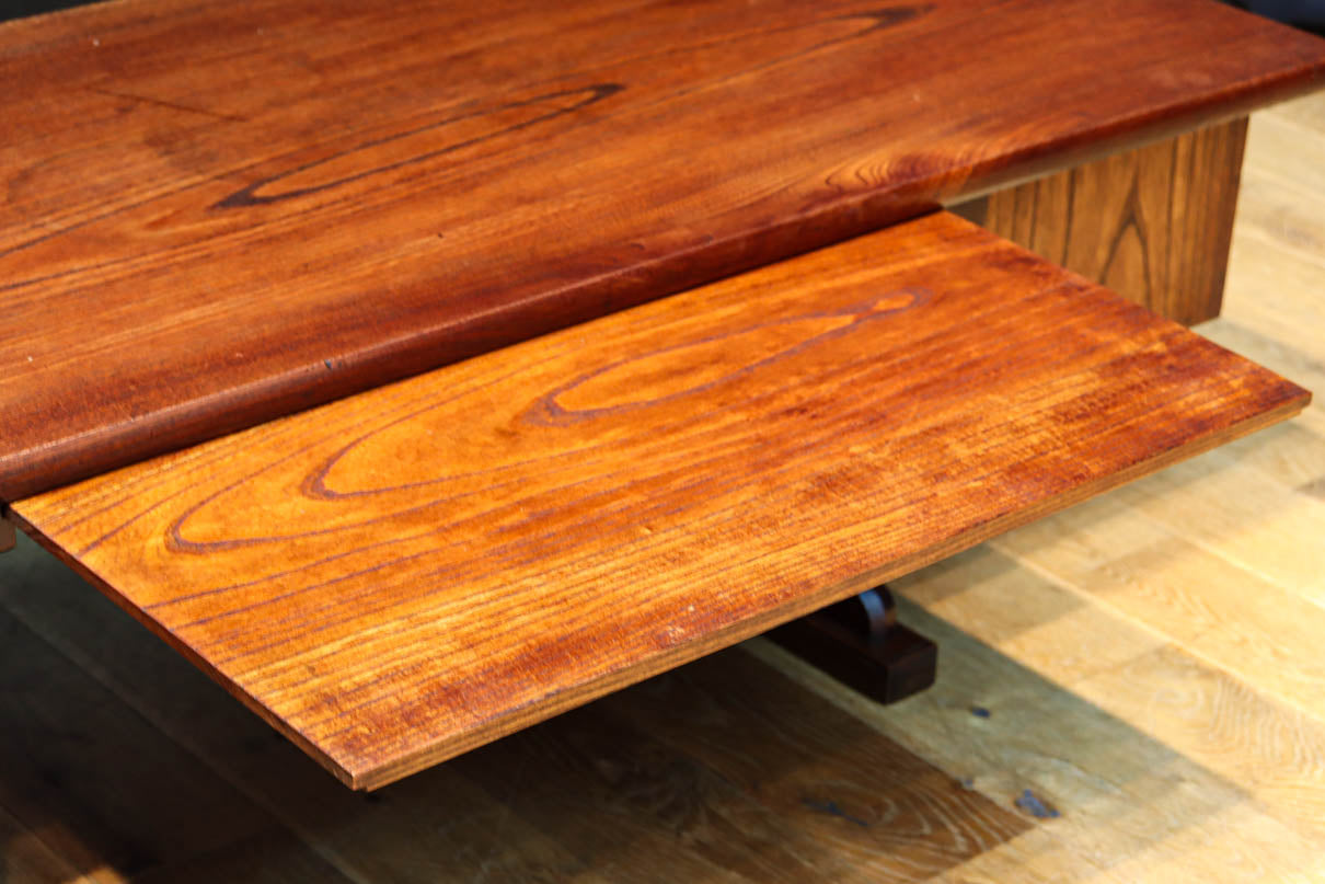 優美なけやき一枚板と印象的な脚作りで気品ある文机　BB3146