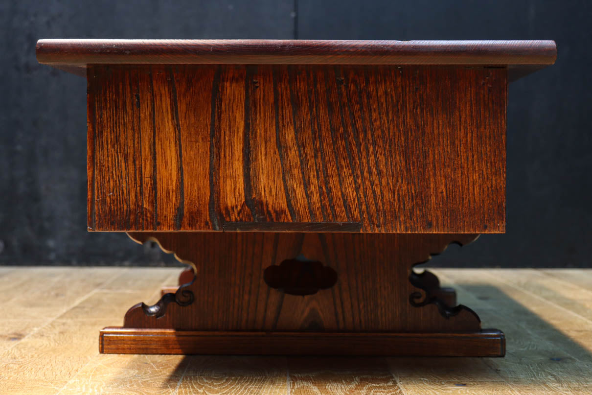 優美なけやき一枚板と印象的な脚作りで気品ある文机　BB3146