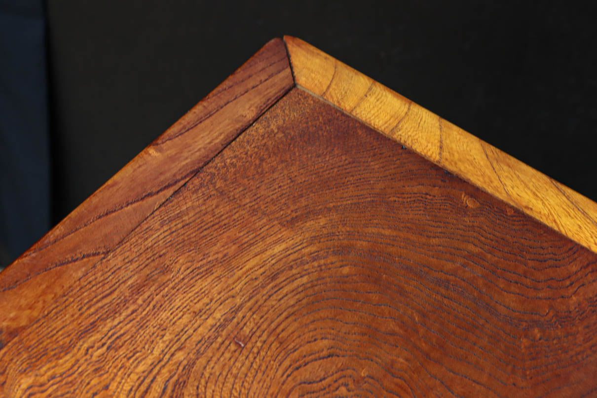 SINGER社のミシン台を活かしたレトロ感のあるテーブル　BB3147