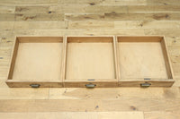 花模様のプレスガラスが可愛らしい木地色のガラスケース　BB3149