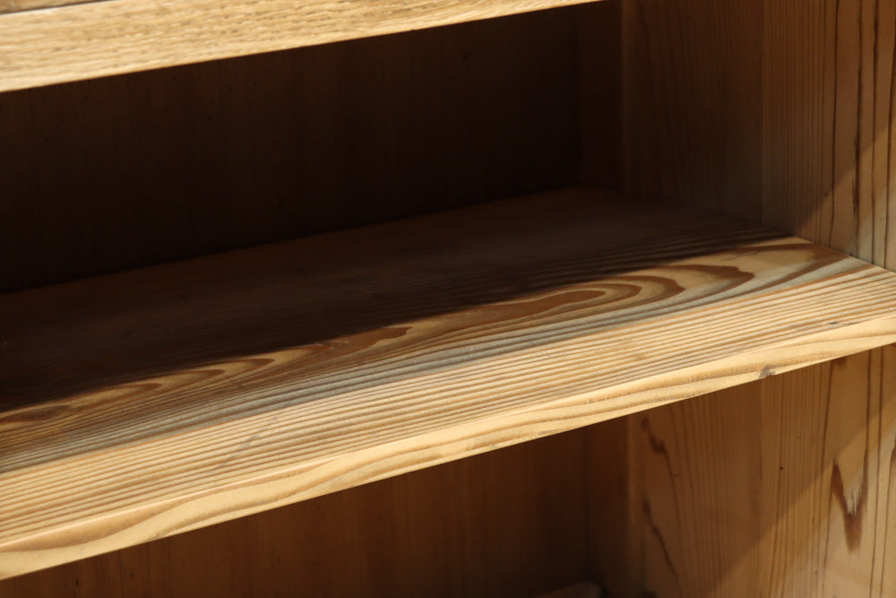 花模様のプレスガラスが可愛らしい木地色のガラスケース　BB3149