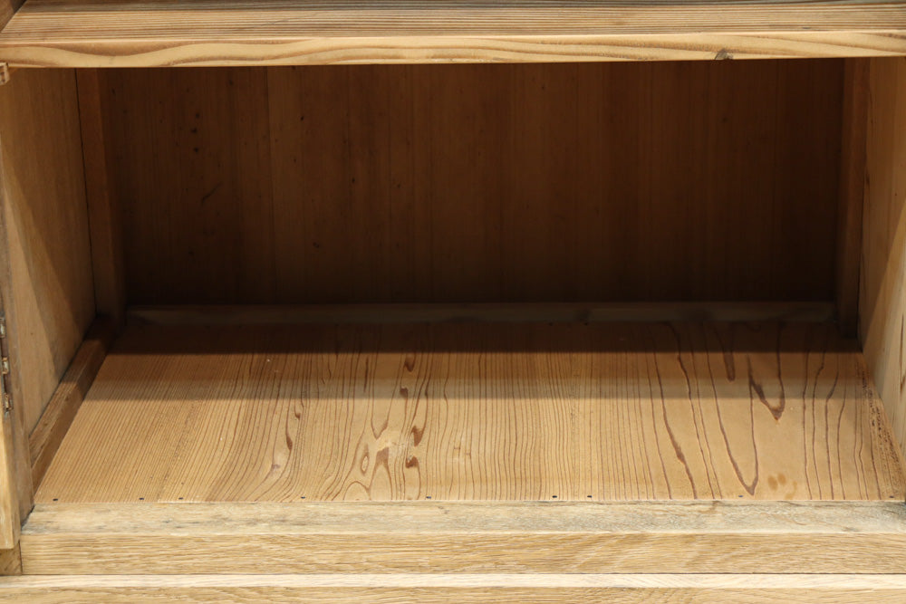 花模様のプレスガラスが可愛らしい木地色のガラスケース　BB3149