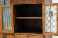 木枠デザインや蛇腹戸造りがお洒落なレトロ本棚　BB3150