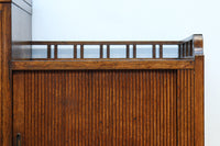 木枠デザインや蛇腹戸造りがお洒落なレトロ本棚　BB3150