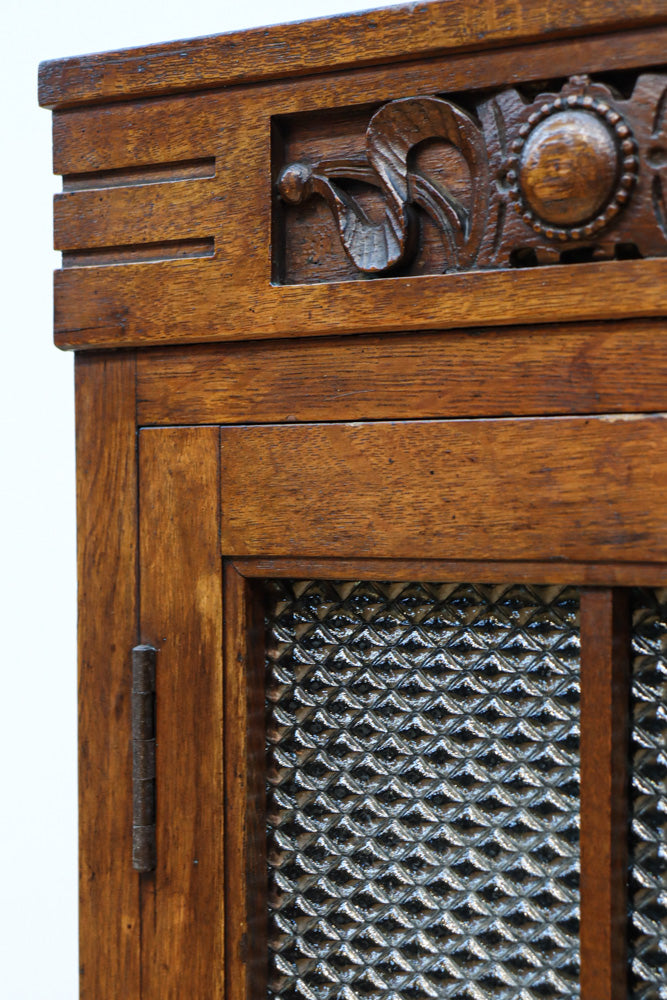 木枠デザインや蛇腹戸造りがお洒落なレトロ本棚　BB3150