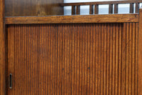 木枠デザインや蛇腹戸造りがお洒落なレトロ本棚　BB3150