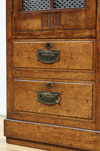 木枠デザインや蛇腹戸造りがお洒落なレトロ本棚　BB3150