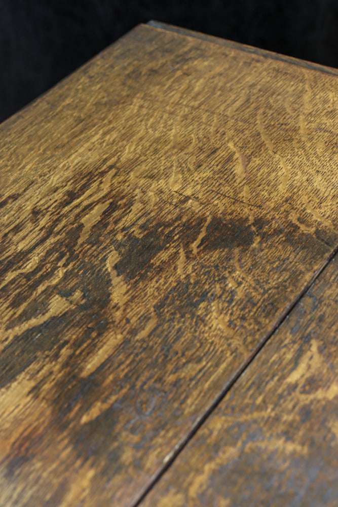 木枠デザインや蛇腹戸造りがお洒落なレトロ本棚　BB3150