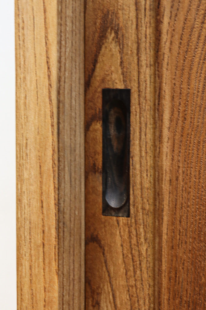 優美な杢目が流れる素地色の三方総欅収納箪笥　BB3153