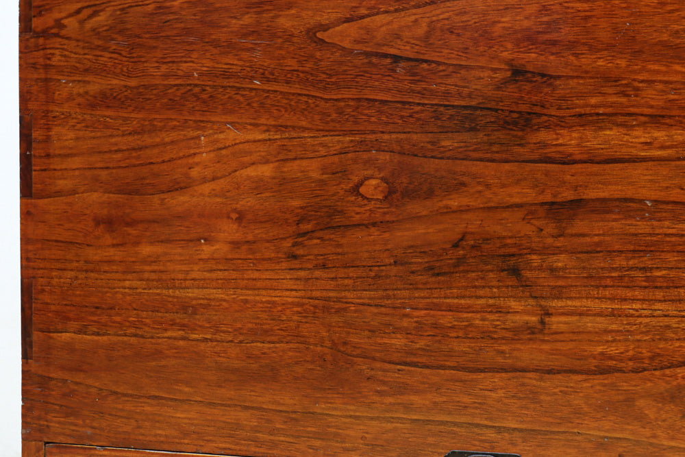 落ち着いた色艶で引き出し付きのつづら箱　BB3155